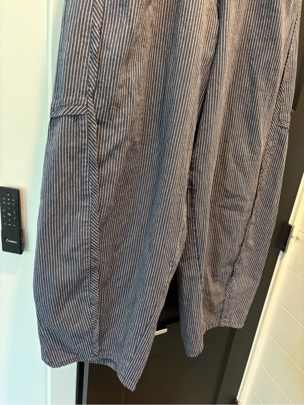 Free People Something Good Pull On Barrel Pants Large Navy Combo NWT Wide Leg - Picture 6 of 11